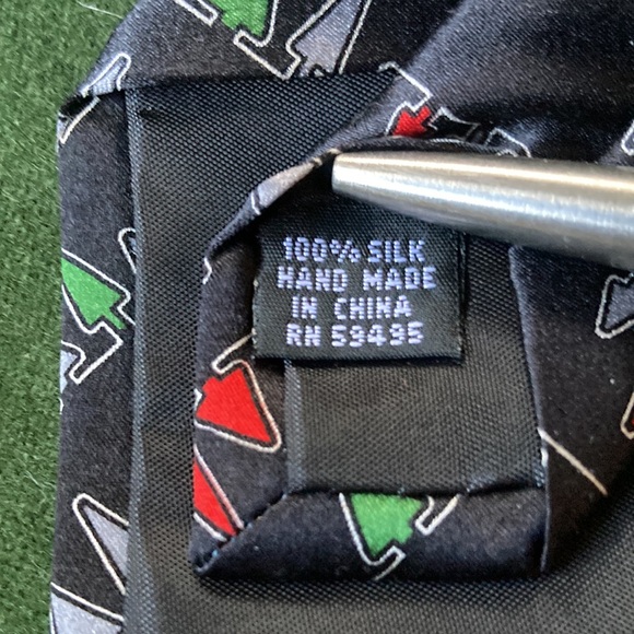 Christmas Trees Silk Men’s Tie - black green red silver - Picture 7 of 7